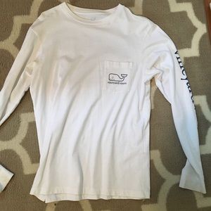 White vineyard vines shirt